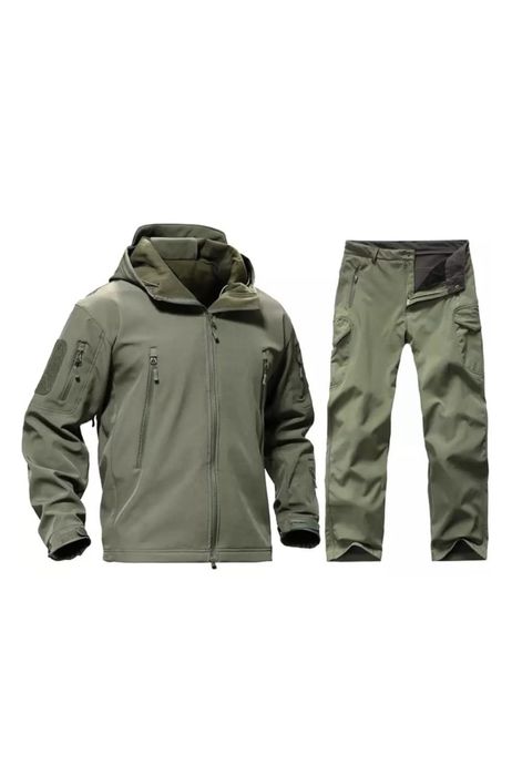 Костюм мужкой демисезонный