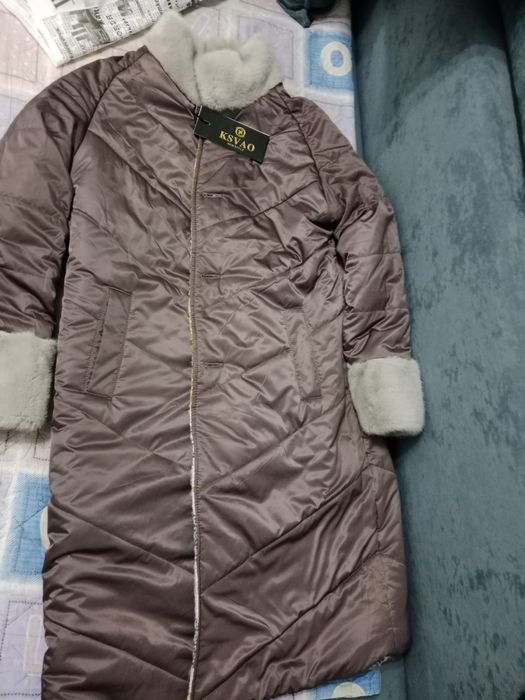 Продам куртку новую