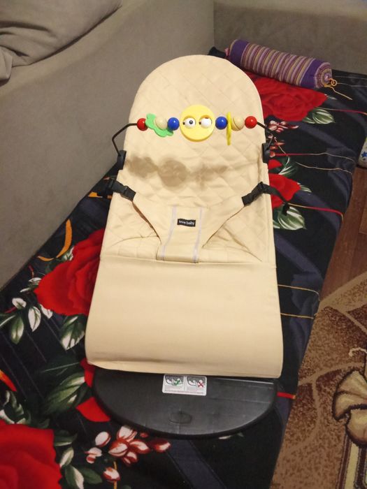 Продам  шезлонг новый