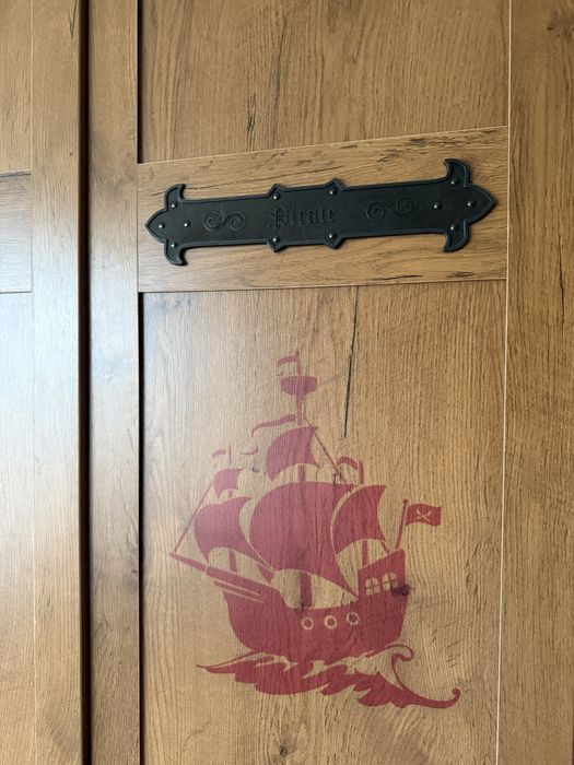 Детски трикрилен гардероб Pirate