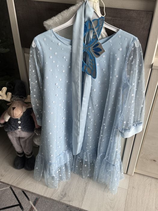 Нарядное платье на девочку