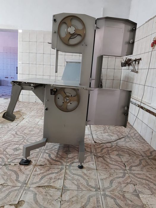 Пила ленточная напольная для мяса