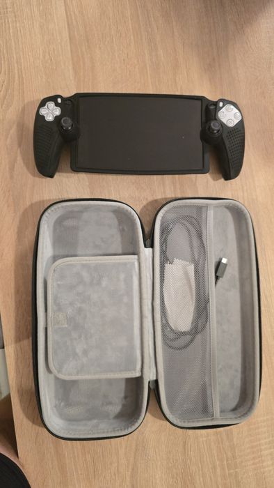 Playstation 5 Spider-Man Limited Edition + Игри и Аксесоари