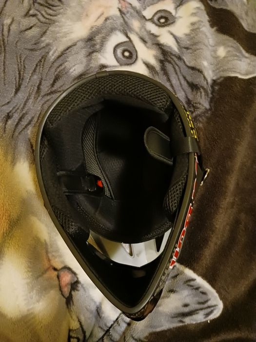 Full Face каска Red Bull
