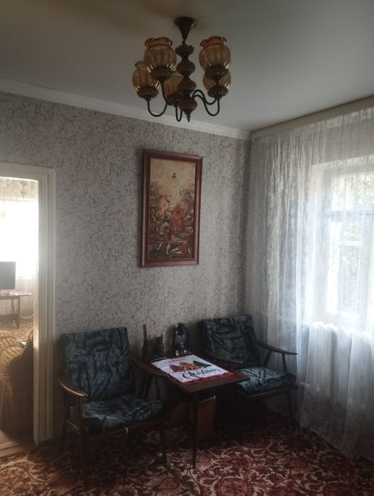 Продаётся дом, с большим участком.