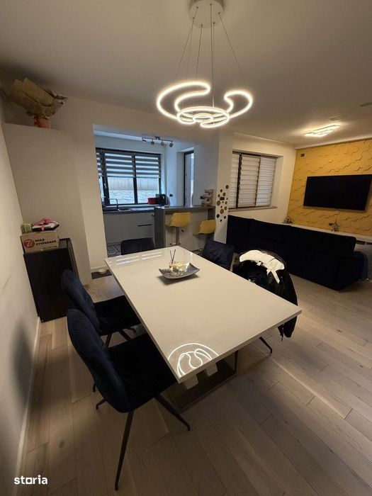 Apartament 4 camere zona centrală Ramada