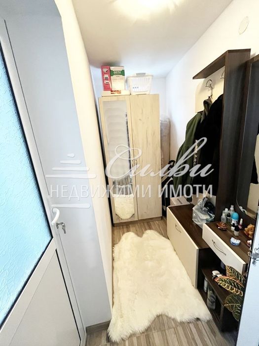 Двуетажна ТУХЛЕНА вила на плоча - м-т Под Манастира!