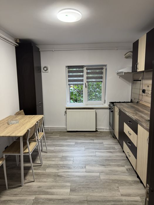 Apartament 2 camere decomandate 1 mai sara parter 50 m2