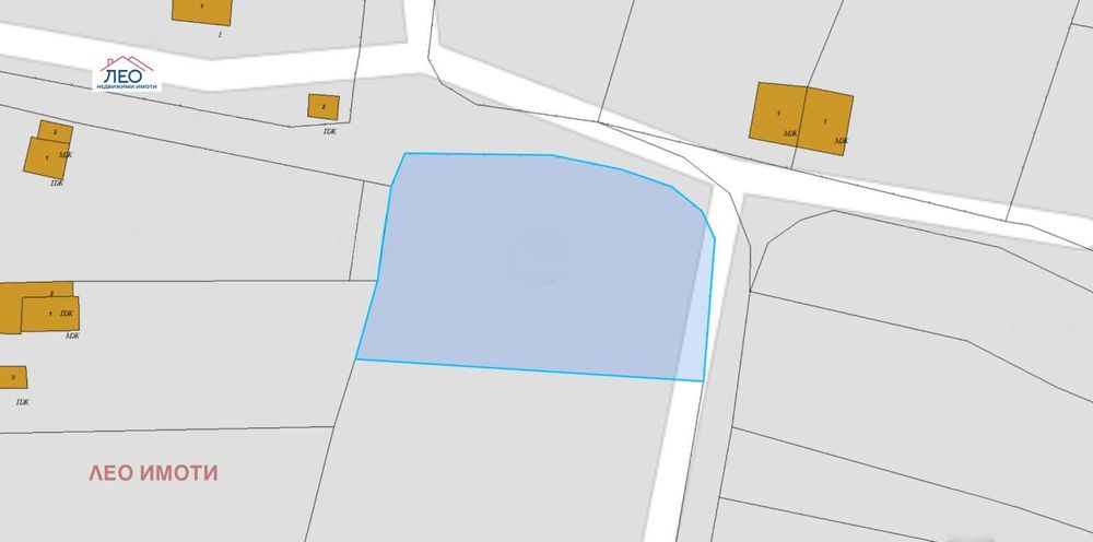 Парцел в Габрово, област-гр.Севлиево площ 1614 цена 21500