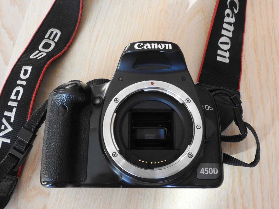 Фотоапарат Canon EOS 450D