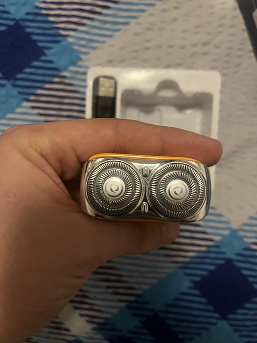 Shaver electric fata / zone intime