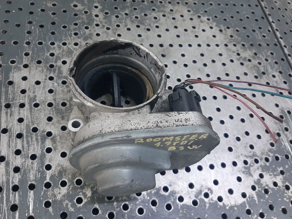 clapeta acceleratie  bsw 1.9 tdi skoda roomster fabia 2 vw polo 9n  038128083g