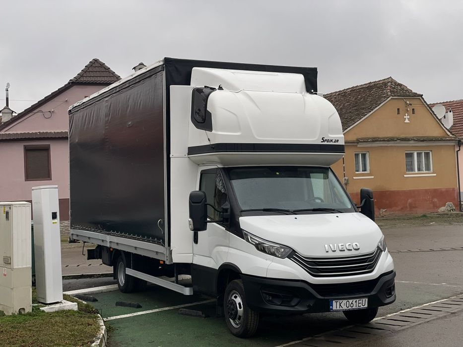 Iveco daily 2 buc manual si automat  15 euro paleti An 2022 cât B  3.5