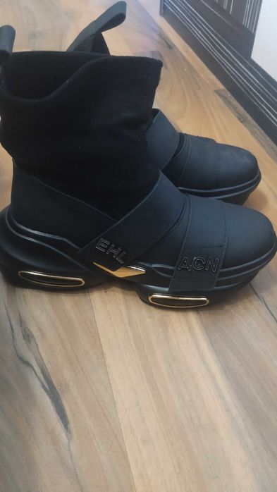 Боти тип маратонка