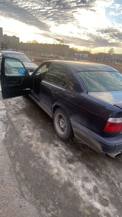 Продам BMW e34 2,5