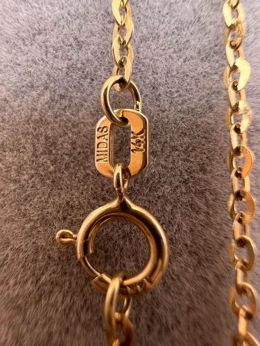 Продам золотую цепочку.