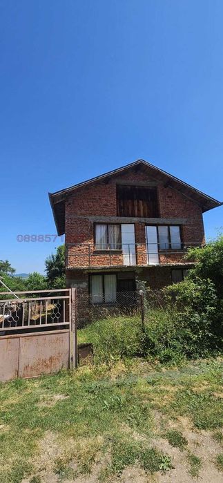 Продава се Къща в с. Извор, Област Перник - 150 кв.м за 367 €/кв.м - Снимка #1