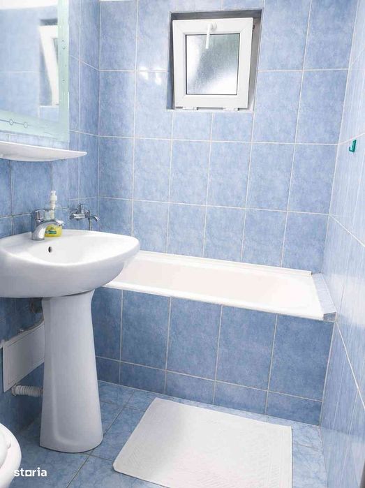 Inchiriez apartament 3 camere