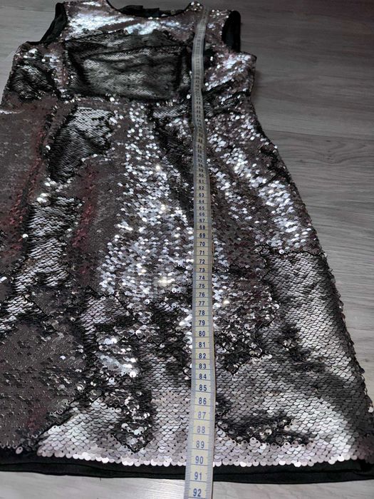 Двулицева рокля с пайети