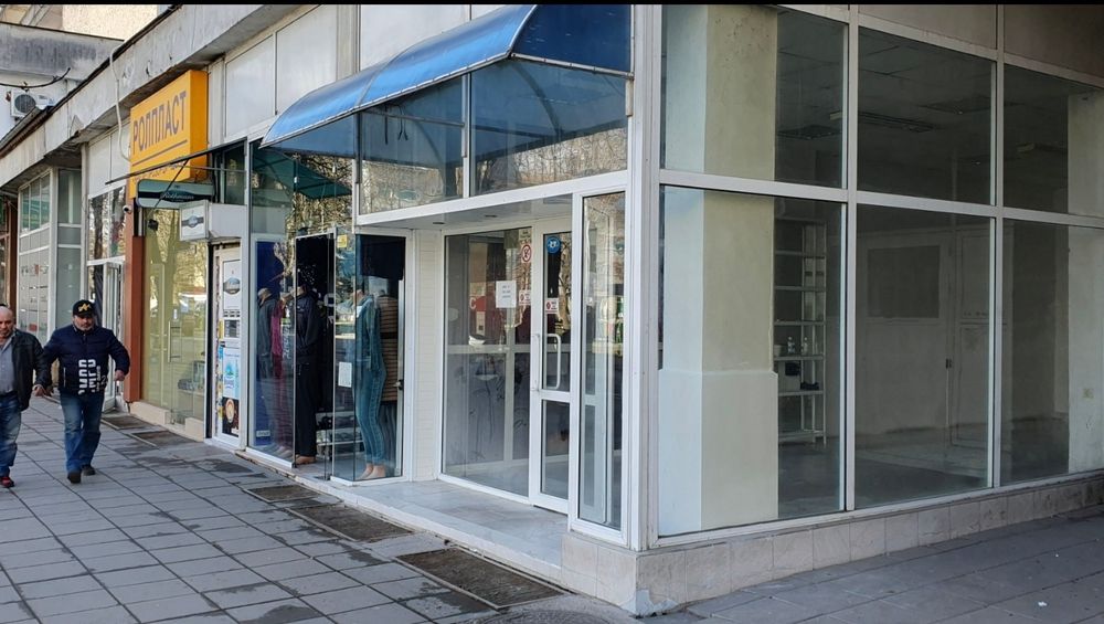 Дава се под наем Магазин в Разград, Център - 80 кв.м за 918 € - Снимка #4