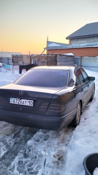 Продам Мерседес 210