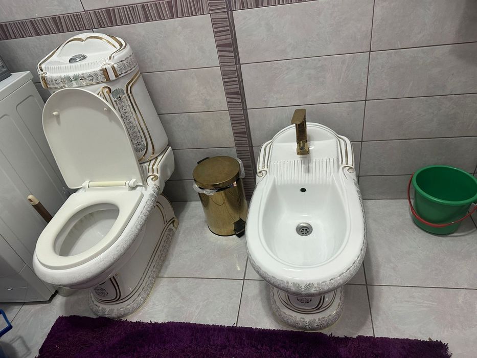 Смесители,раковины,беде,унитаз и душ продам СРОЧНО