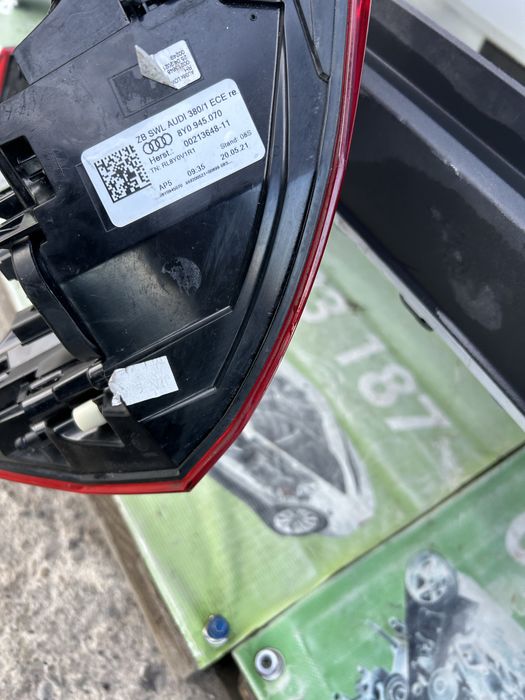 Stop dreapta aripă  Audi A3 8Y hatchback