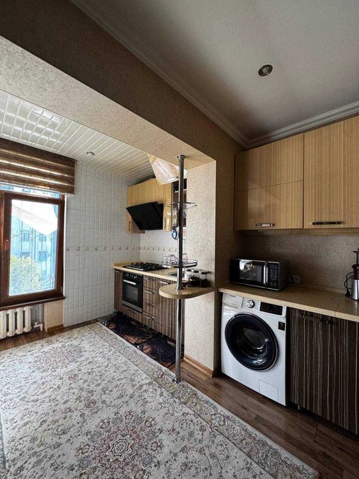 Срочно Юнусобод 18 квартал 4 xona 5 etaj 5 etajniy 113м2