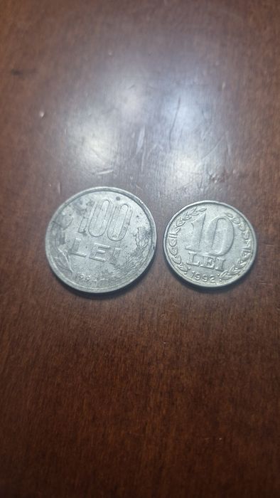 Moneda 100 lei moneda 10 lei