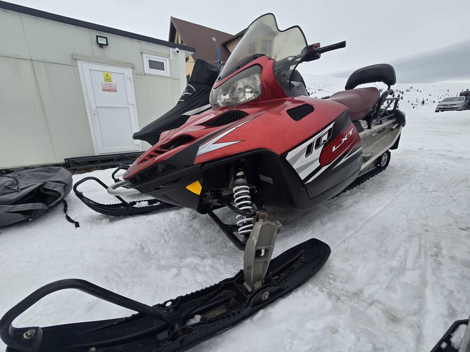 Snowmobil Polaris(Nu SkiDo, BRP, Yamaha)