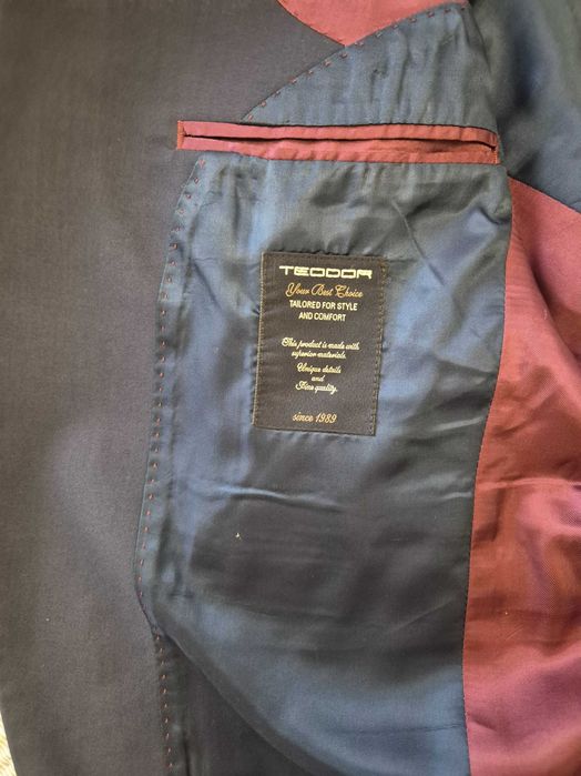 Тъмносин мъжки костюм Teodor – Slim Fit, размер М - отлично състояние