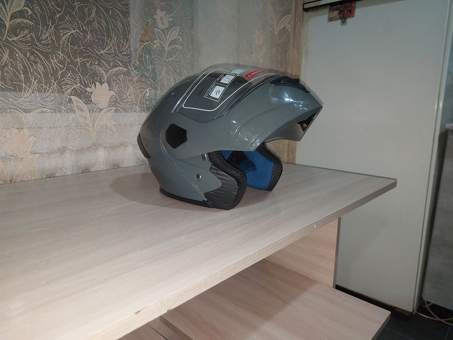 Обсолютно новый шлем