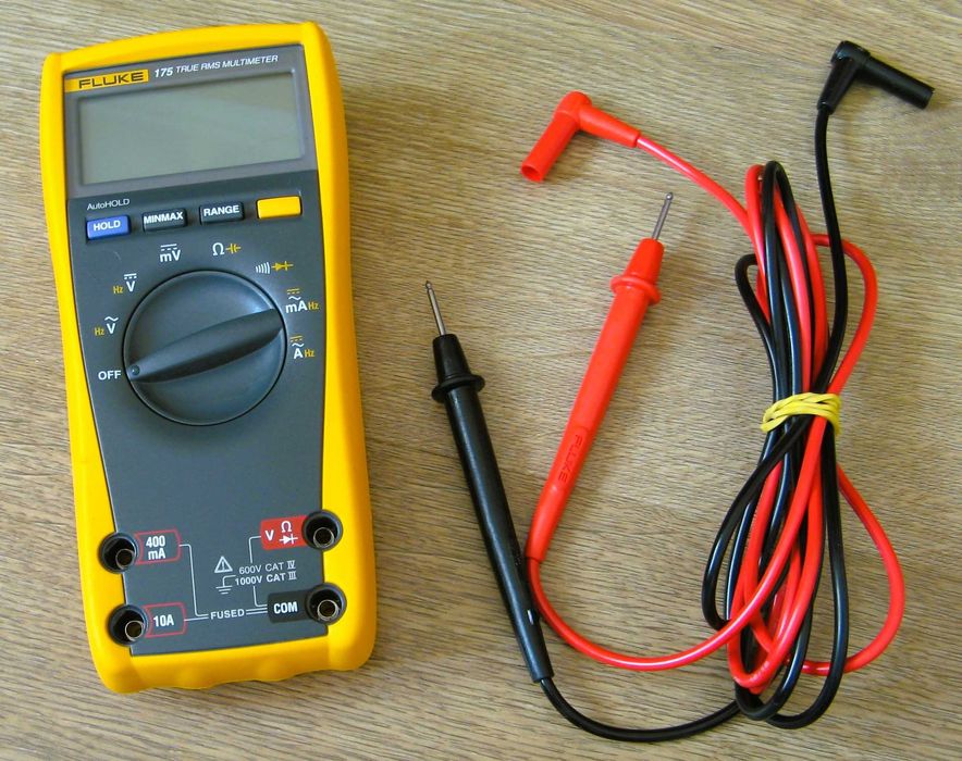 WELLER SP 25L паяльник, мультиметр Fluke 175
