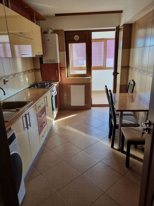 Apartament 2 camere cu loc de parcare la 7 minute de metrou