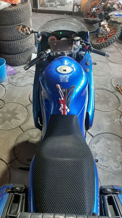 Спорт - Турист, Triumph sprinter 995i 2005 г.