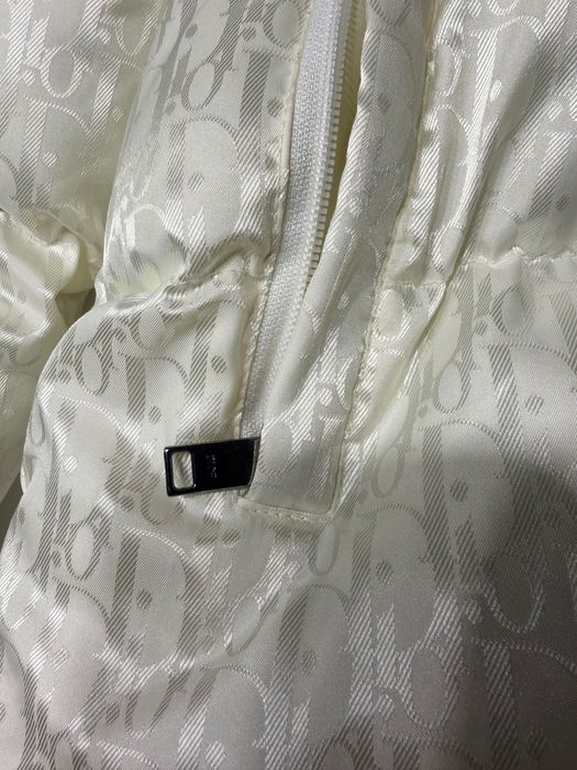 Дамско зимно яке