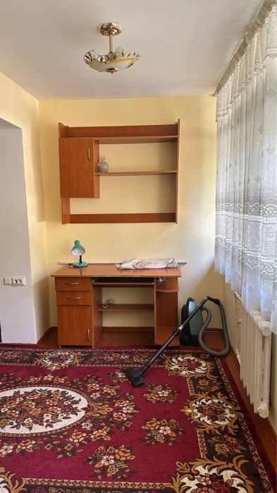 Навоий шахридан 2 хонали квартира сотилади срочно