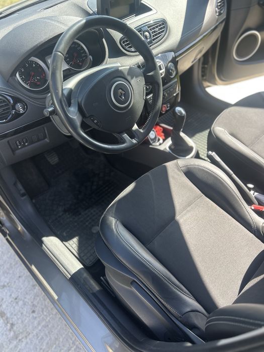 Vand renault clio /2012/1.5 dci / 90 cp /diesel