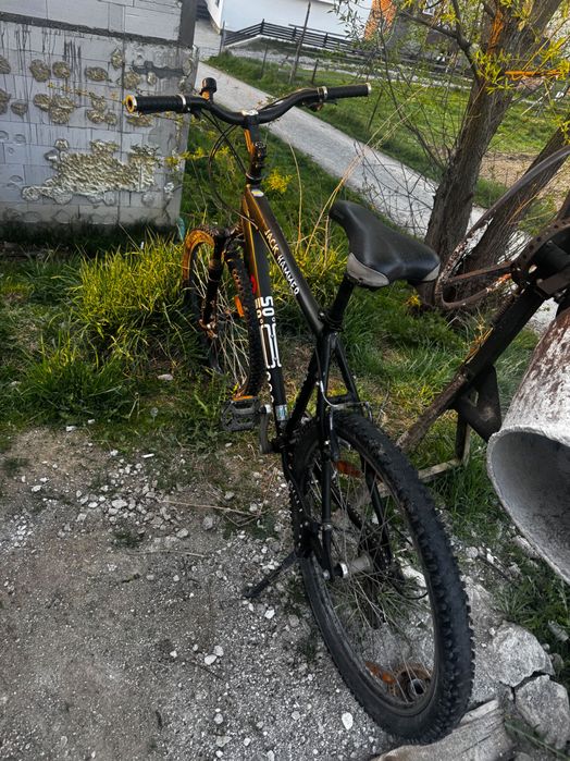 Vând bicicletă ca nouă