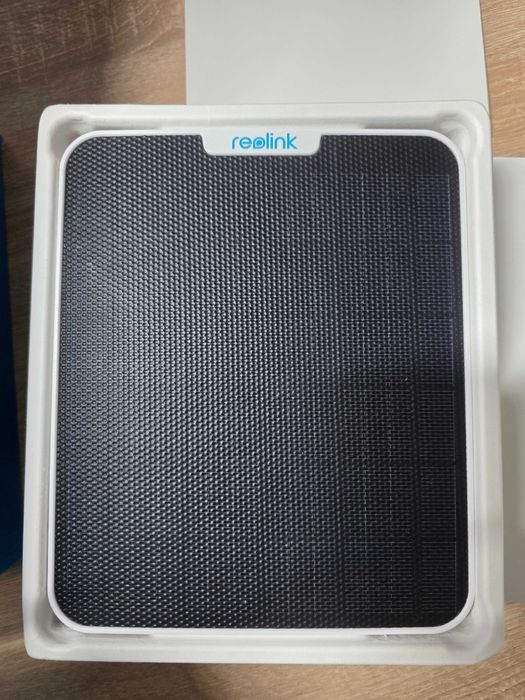 Camera supraveghere panoramica wireless cu panou solar Reolink Argus