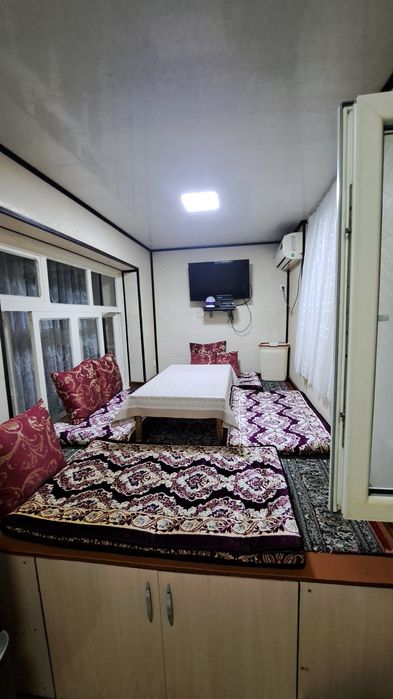 На Бектемирском районе  продаётся 2 комн. квартира кирпичный дом 2/4/4