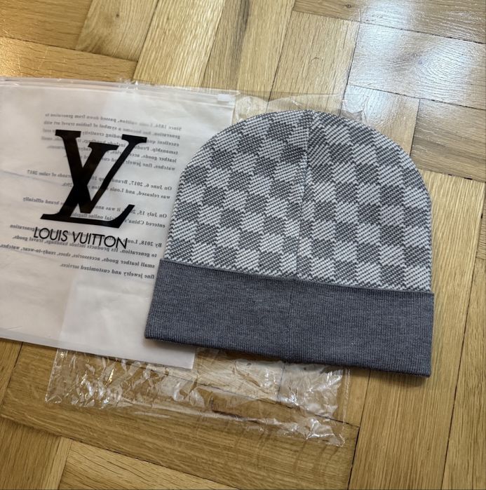Caciula Louis Vuitton