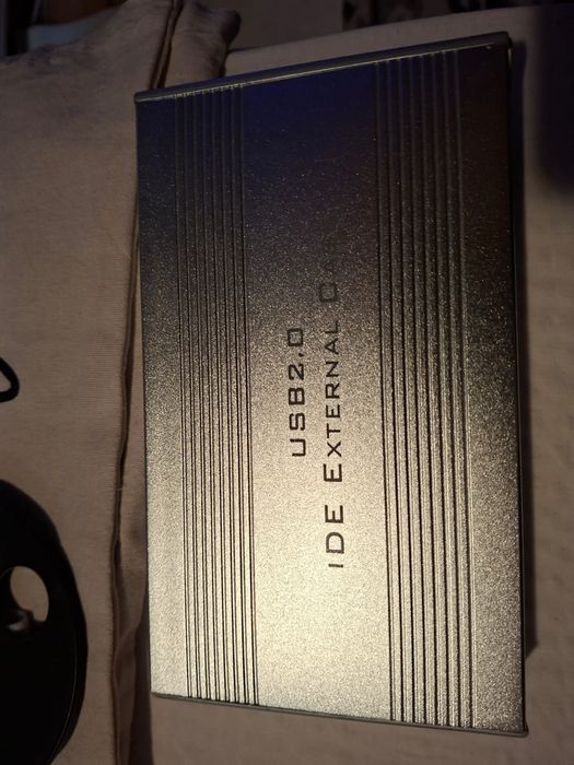 Cutie rack hard disk.USB 2.0. 3.5pentru calculator.