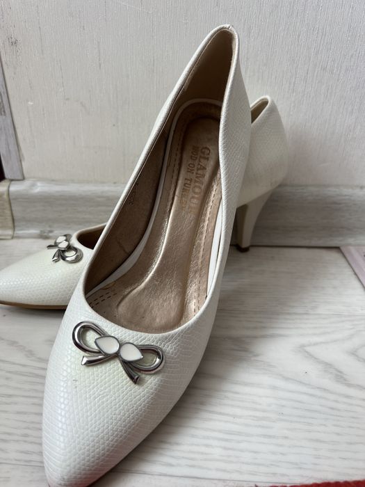 Продаю туфли по дешевой цене