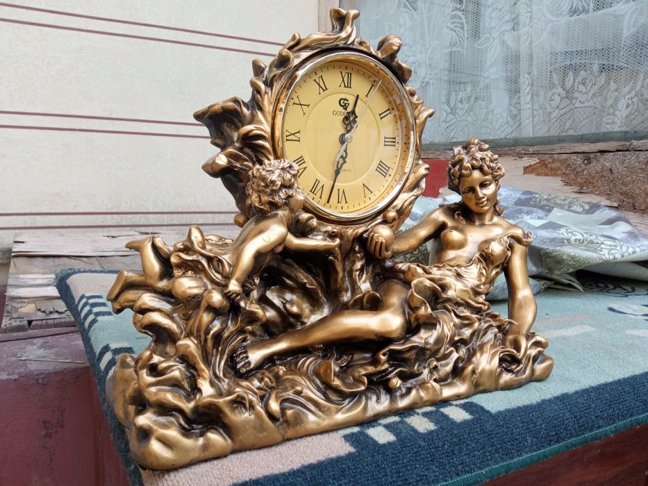 soat sotiladi tila rang soat sirochna sotaman ishlidi qadimi soat