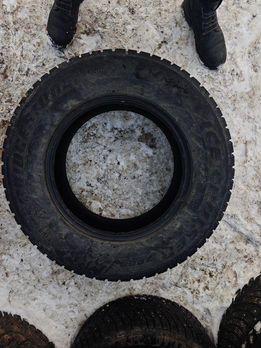 Бриджстоун 265/65/17