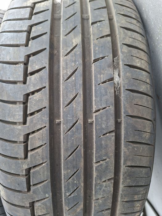 Продам шины. 235/45/18 континенталь