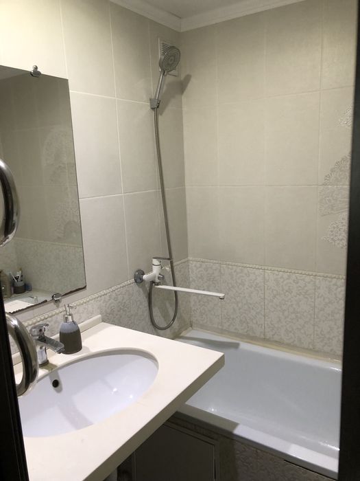 Продам 3 ком. квартиру в центре города