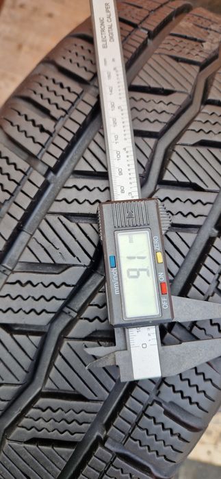 2 Anvelope Ca noi Hankook 215 60 R17C M+S . Dot 2022