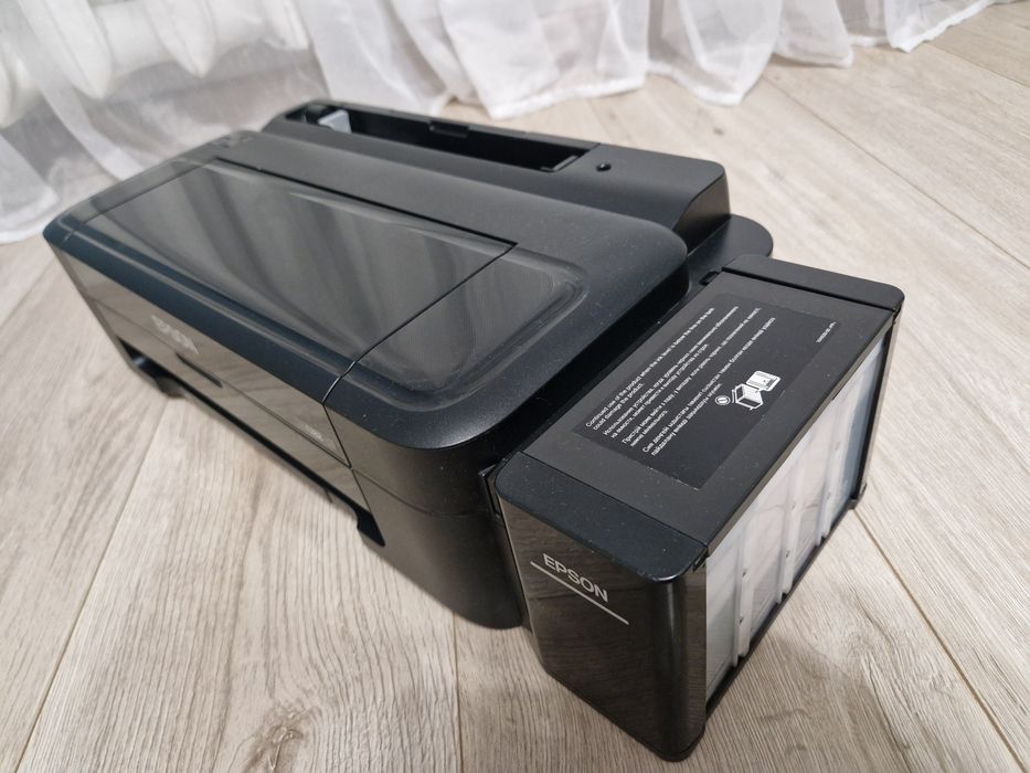 Продам цветной принтер EPSON L132